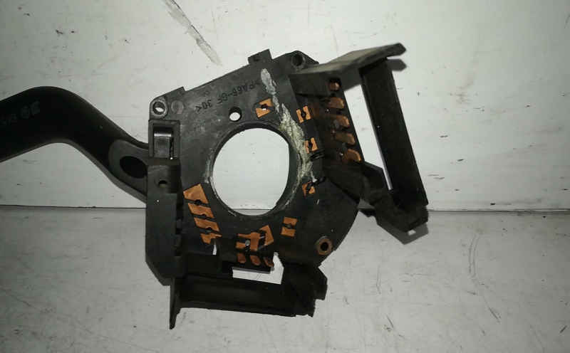 Manípulo do limpa vidros SEAT Toledo I (1L) Imagem-2