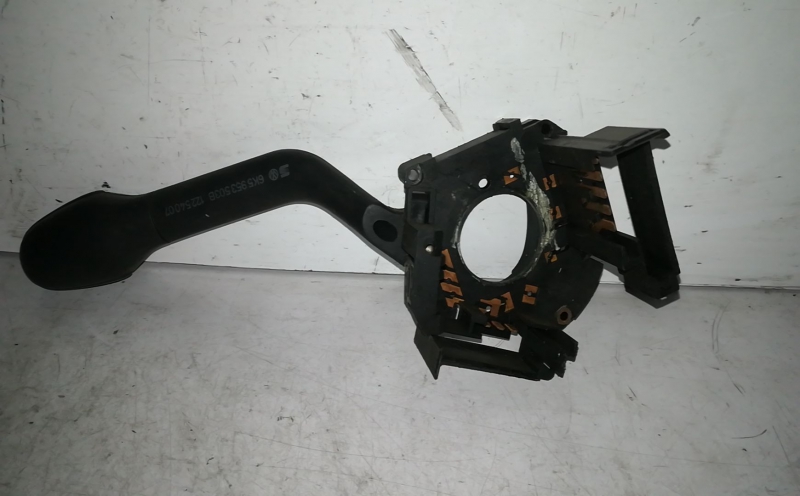 Manípulo do limpa vidros SEAT Toledo I (1L) Imagem-3