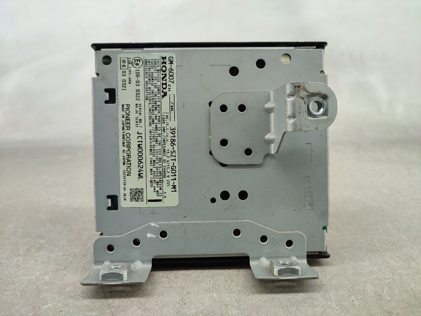 Amplificador de colunas HONDA CR-Z (ZF_) Imagem-1