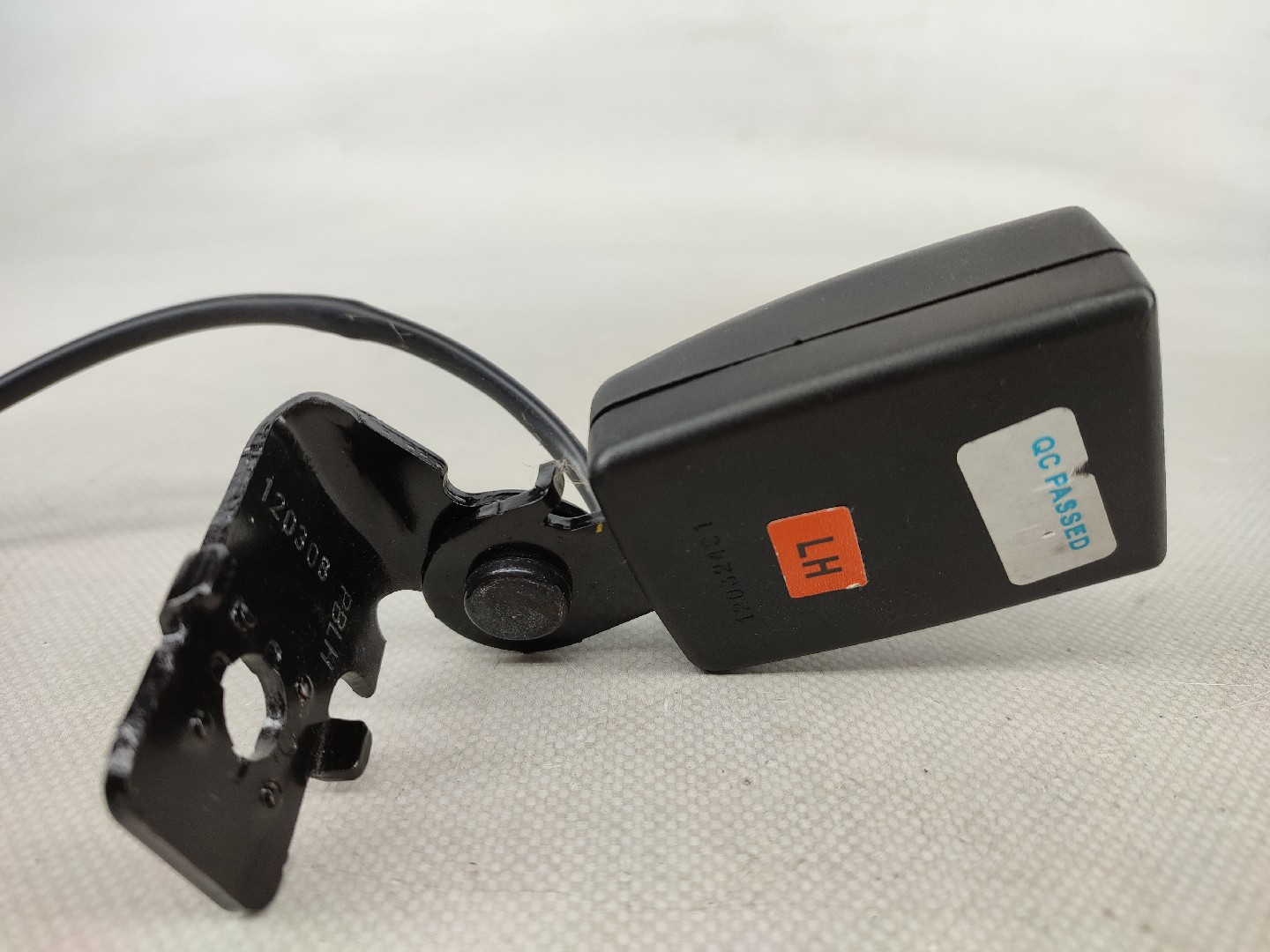 Fibbia cintura posteriore sinistra HYUNDAI i20 (PB, PBT) Imagem-1