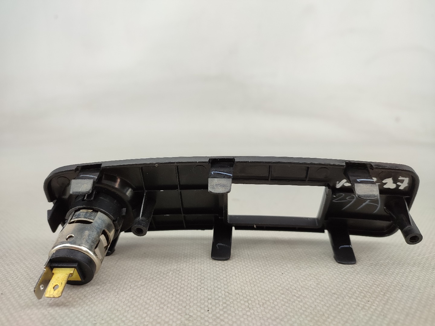 hyundai i20 cigarette lighter Cigarette lighter