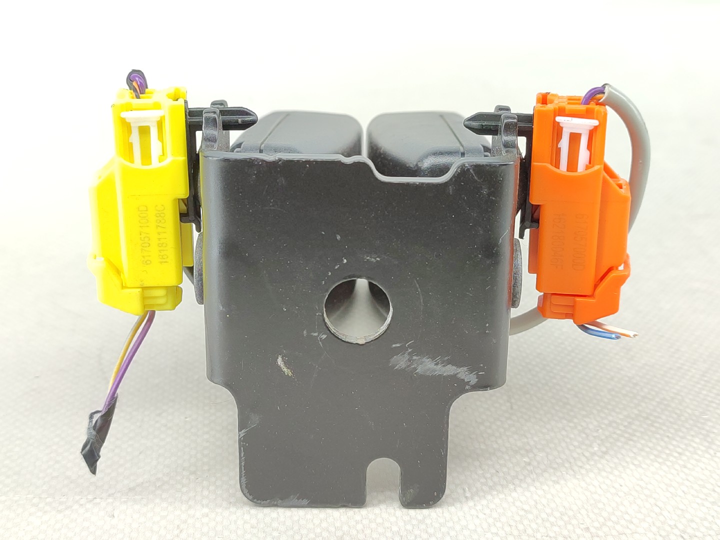 Fibbia cintura posteriore sinistra VOLVO V40 Hatchback Imagem-3