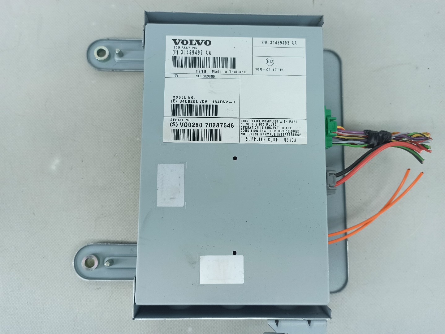 Amplificador de colunas VOLVO V40 Hatchback Imagem-0