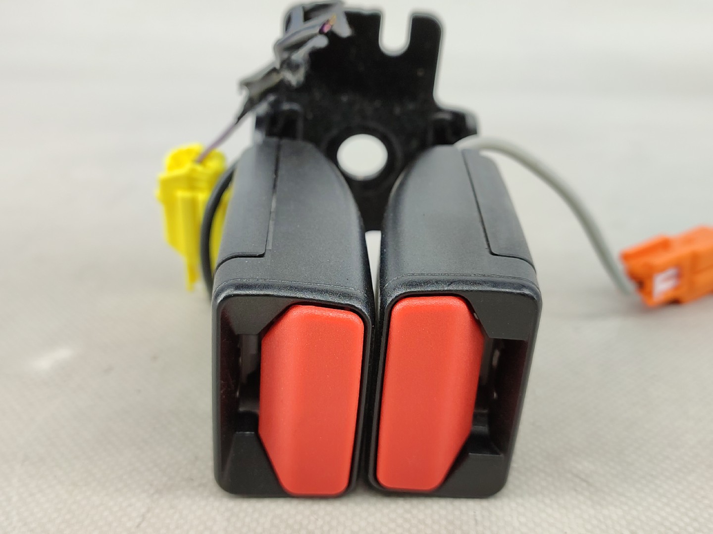 Fibbia cintura posteriore sinistra VOLVO V40 Hatchback Imagem-2