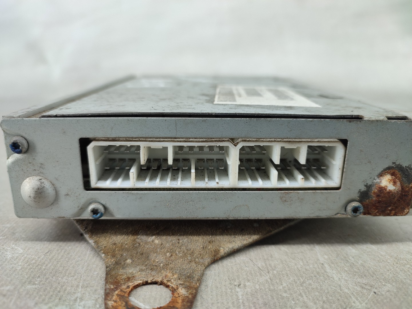 Amplificador de colunas JEEP Compass (MK49) Imagem-4