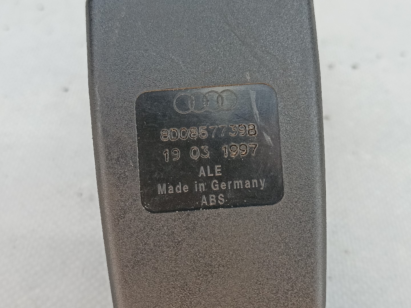 Fibbia cintura posteriore sinistra AUDI A4 Avant (8D5, B5) Imagem-4