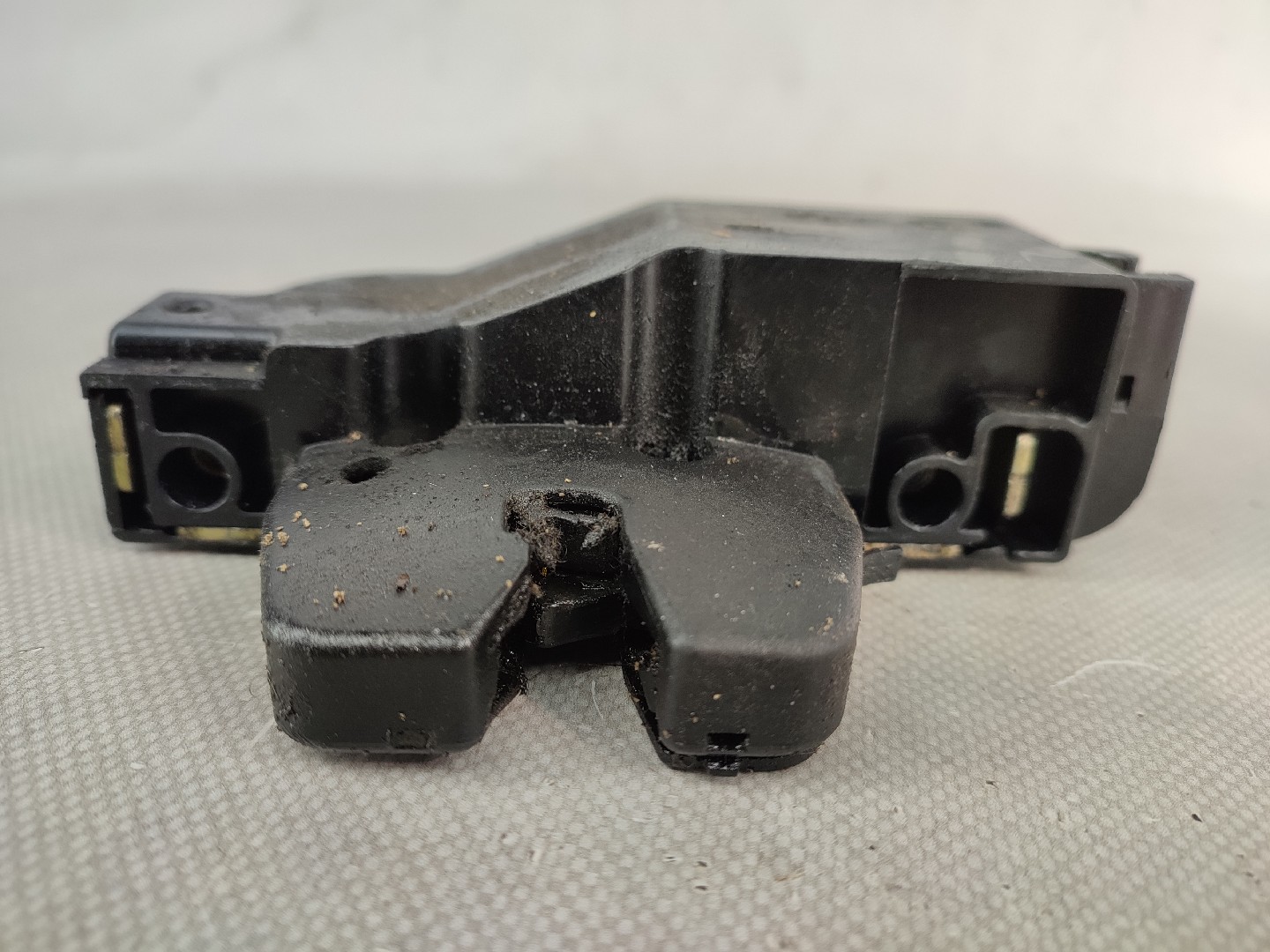 8719.51 Serrure De Coffre C Saxo P 206,306,406   CITROEN   MOTO