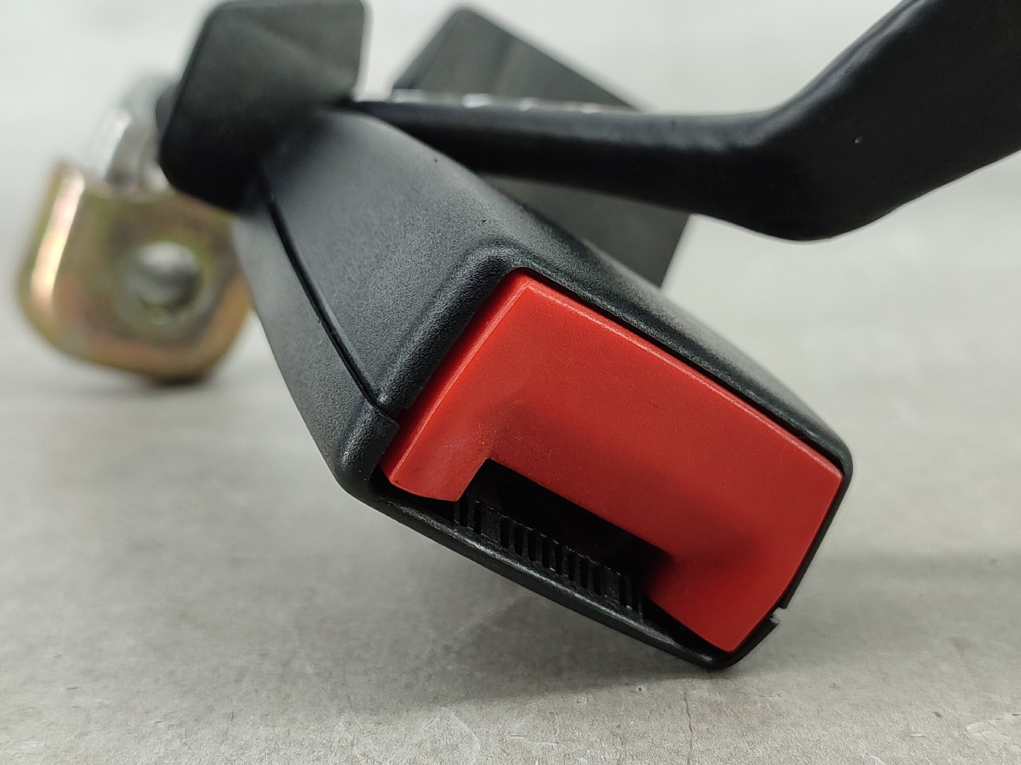 Fibbia cintura posteriore sinistra AUDI A4 Avant (8D5, B5) Imagem-3