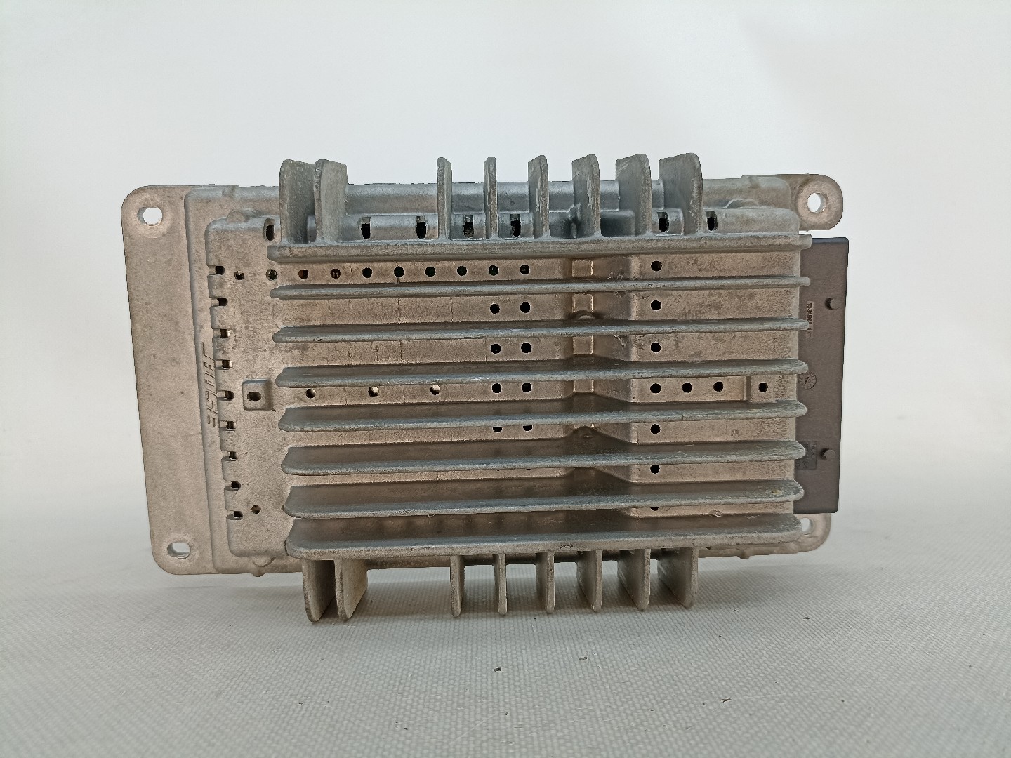 Amplificador de colunas AUDI A3 (8P1) Imagem-0