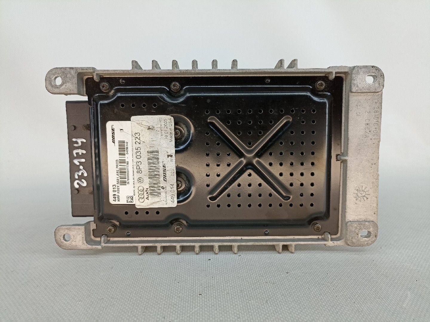 Amplificador de colunas AUDI A3 (8P1) Imagem-1