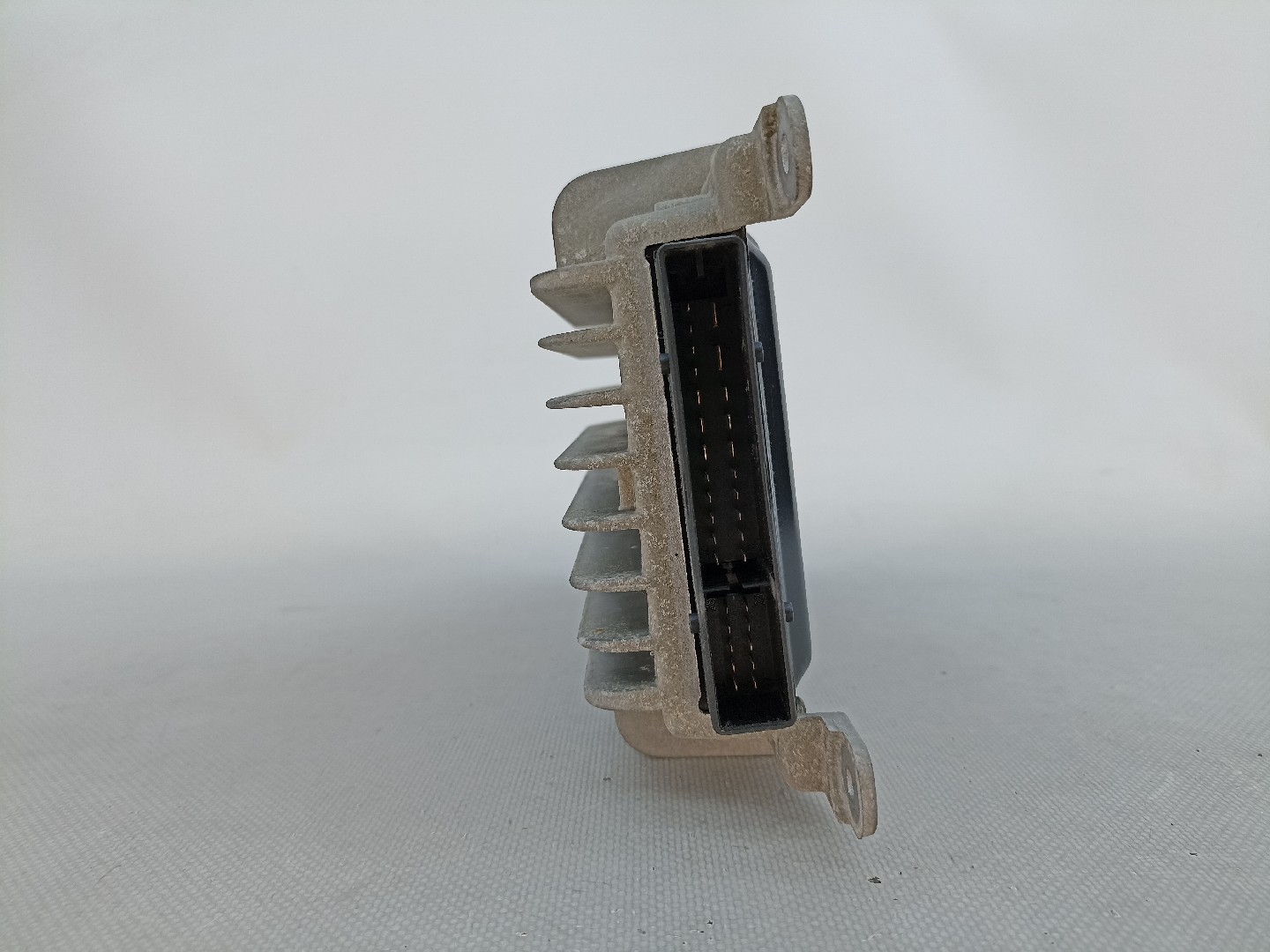 Amplificador de colunas AUDI A3 (8P1) Imagem-2