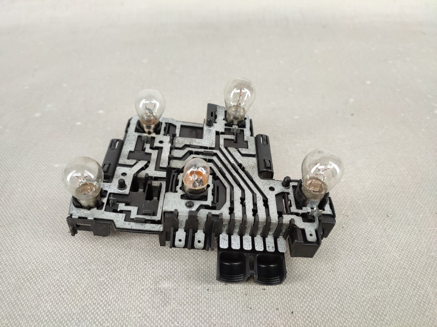 Suporte lâmpada esquerdo VOLKSWAGEN Golf II (19E, 1G1) Imagem-0