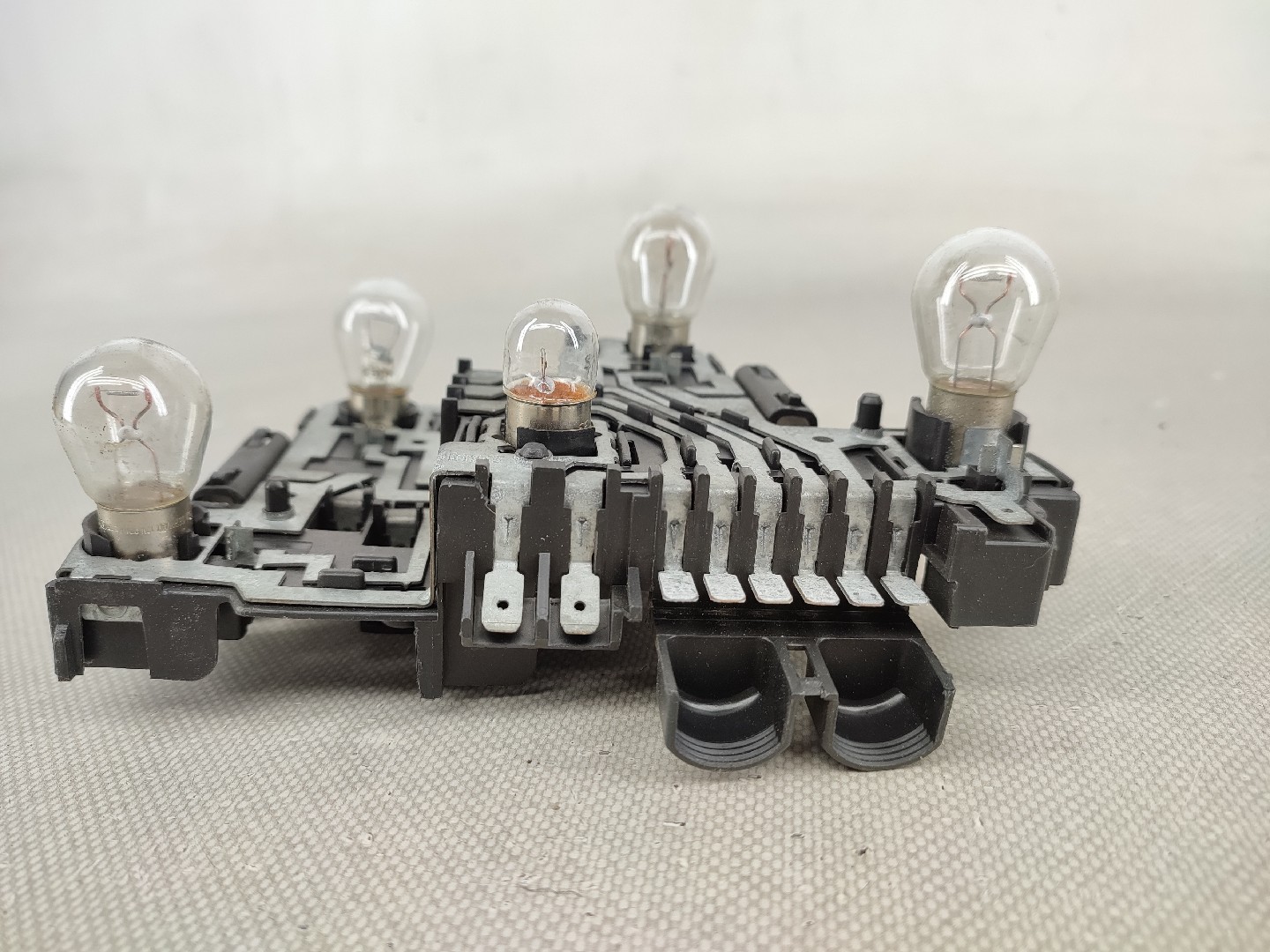 Suporte lâmpada esquerdo VOLKSWAGEN Golf II (19E, 1G1) Imagem-3