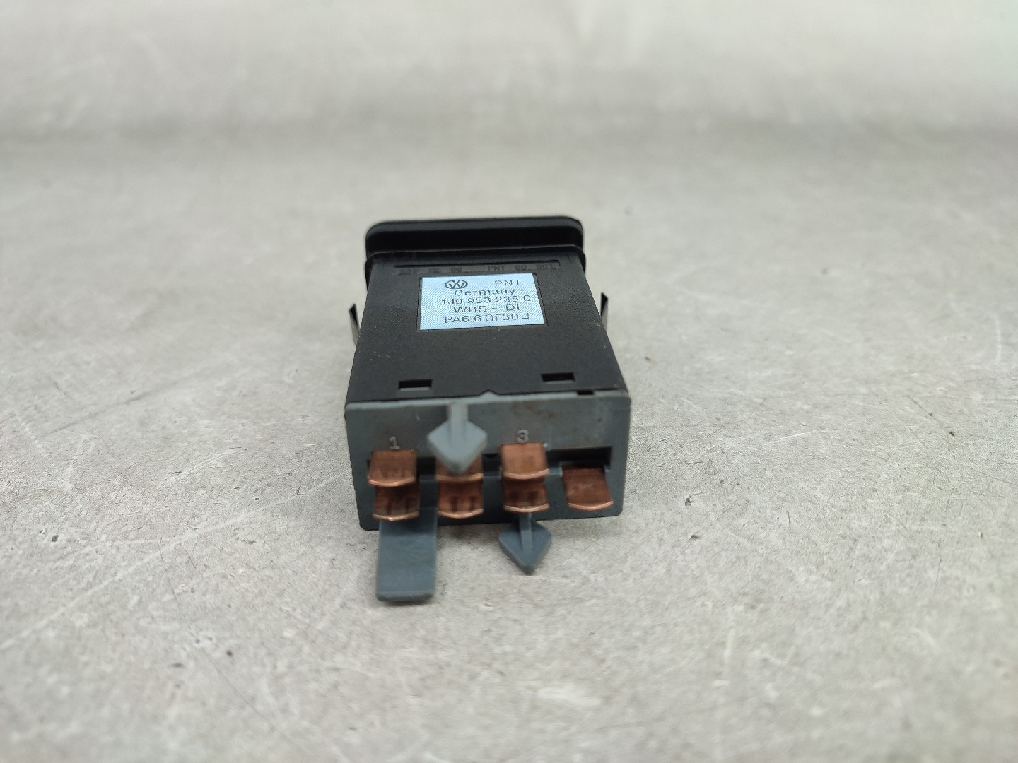 Warning Switch VOLKSWAGEN Golf IV (1J1) Imagem-1