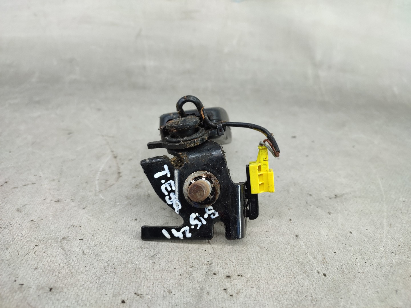 Fibbia cintura posteriore sinistra MERCEDES-BENZ Classe E (W212) Imagem-1