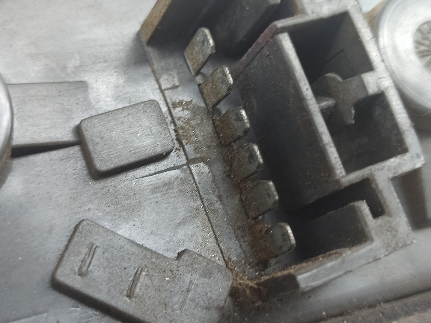 Suporte lâmpada esquerdo FIAT Punto (176_) Imagem-2