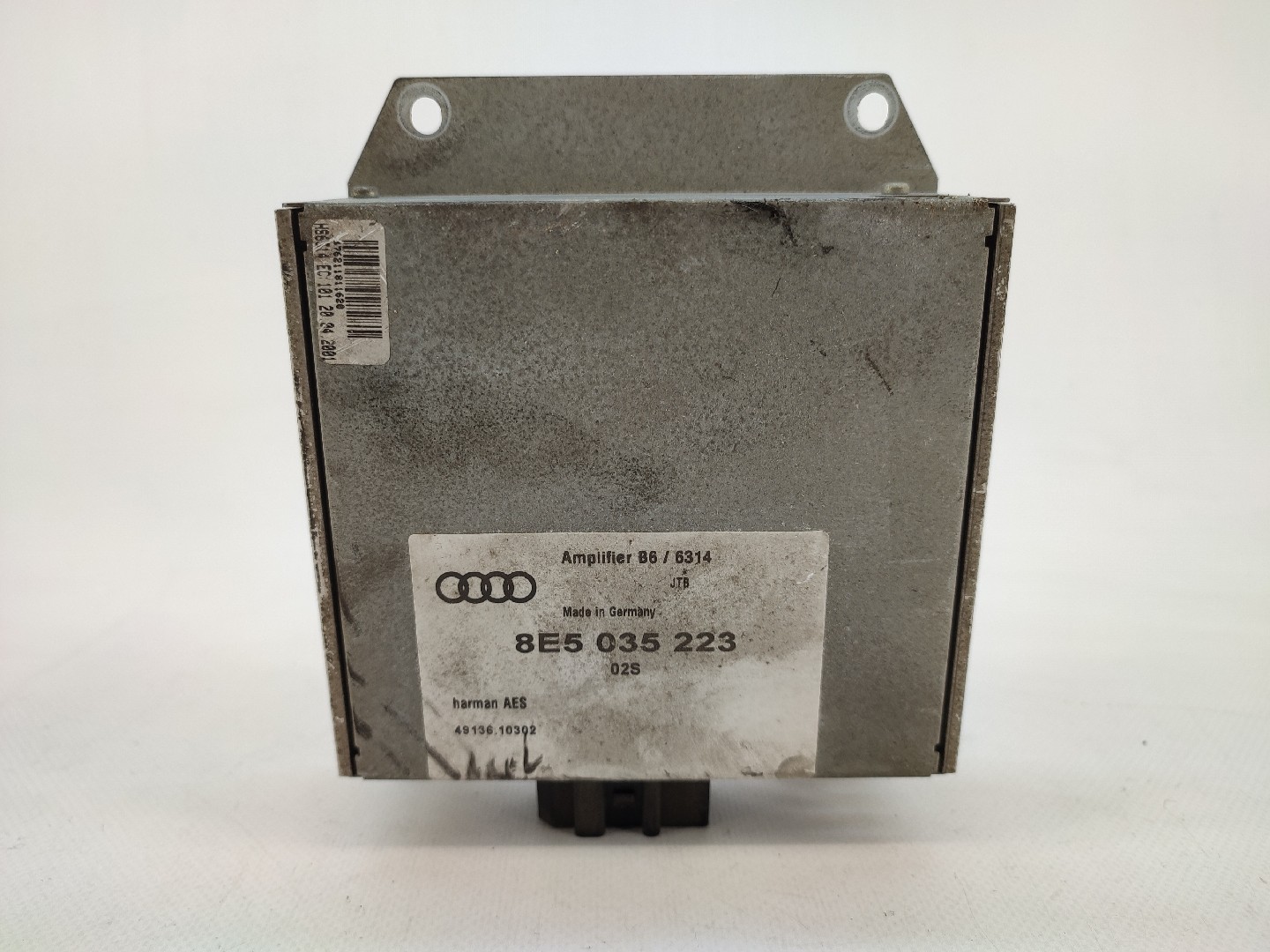 Amplificador de colunas AUDI A4 (8E2, B6) Imagem-0