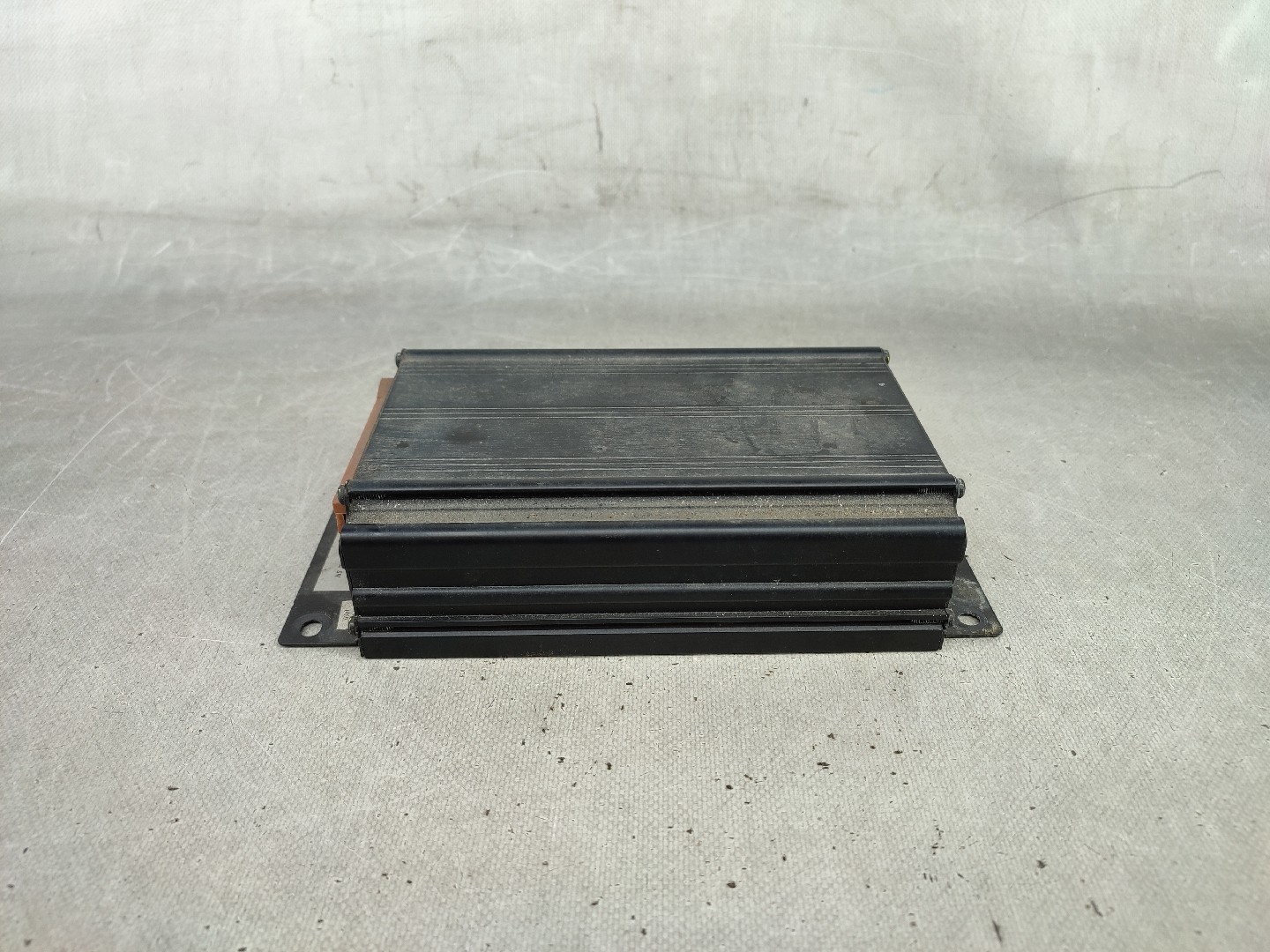 Amplificador de colunas LANCIA Lybra SW (839_) Imagem-3