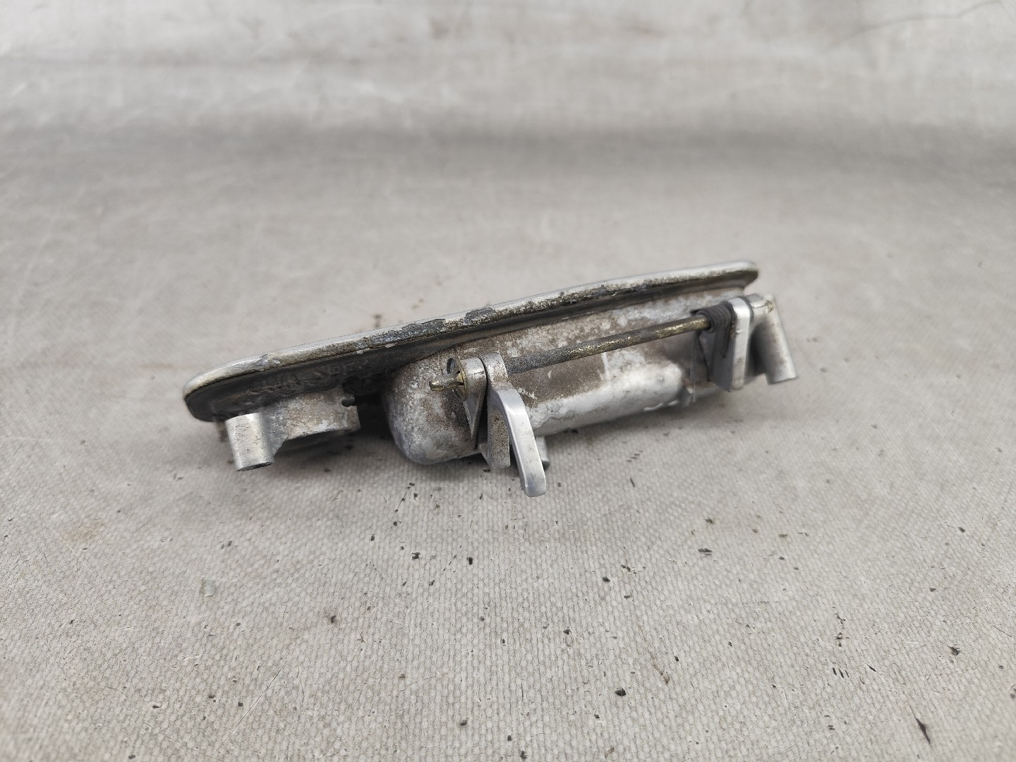 Tailgate handle VOLKSWAGEN Golf IV (1J1) Imagem-3