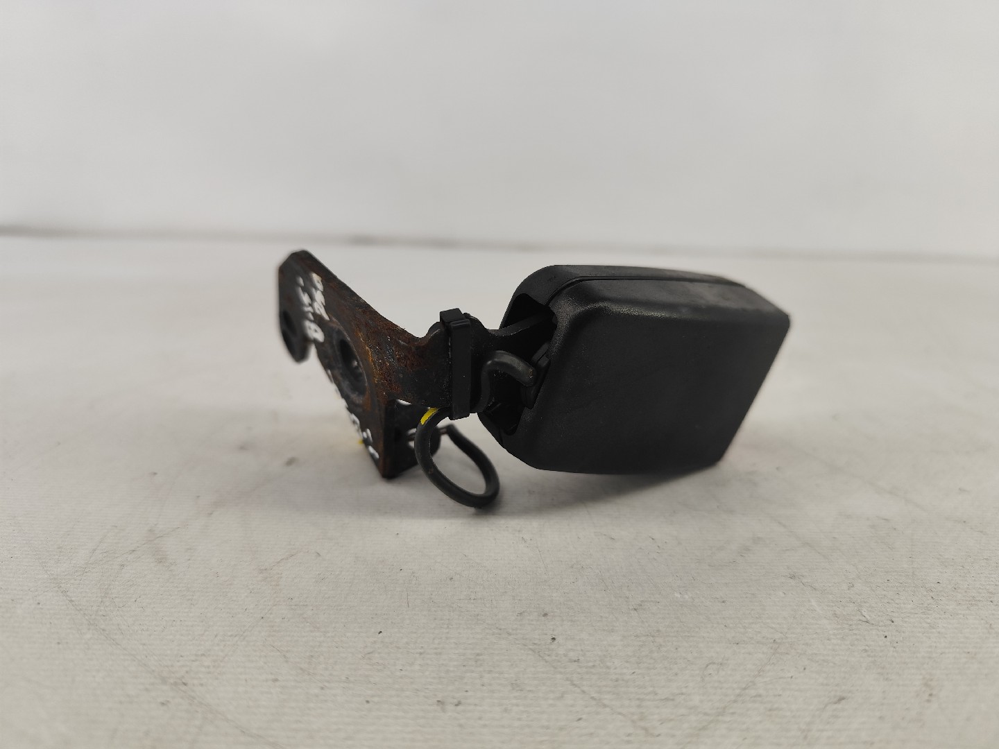 Fibbia cintura posteriore sinistra MERCEDES-BENZ Classe C (W204) Imagem-1