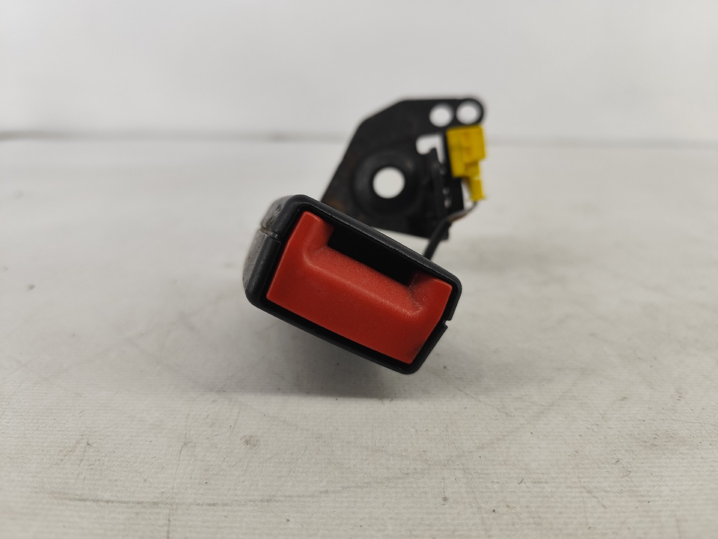 Fibbia cintura posteriore sinistra MERCEDES-BENZ Classe C (W204) Imagem-2