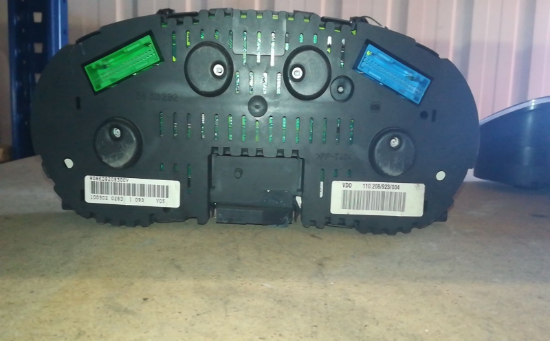 Quadrante / Cuadro de instrumentos SEAT Ibiza II (6K1) Imagem-1