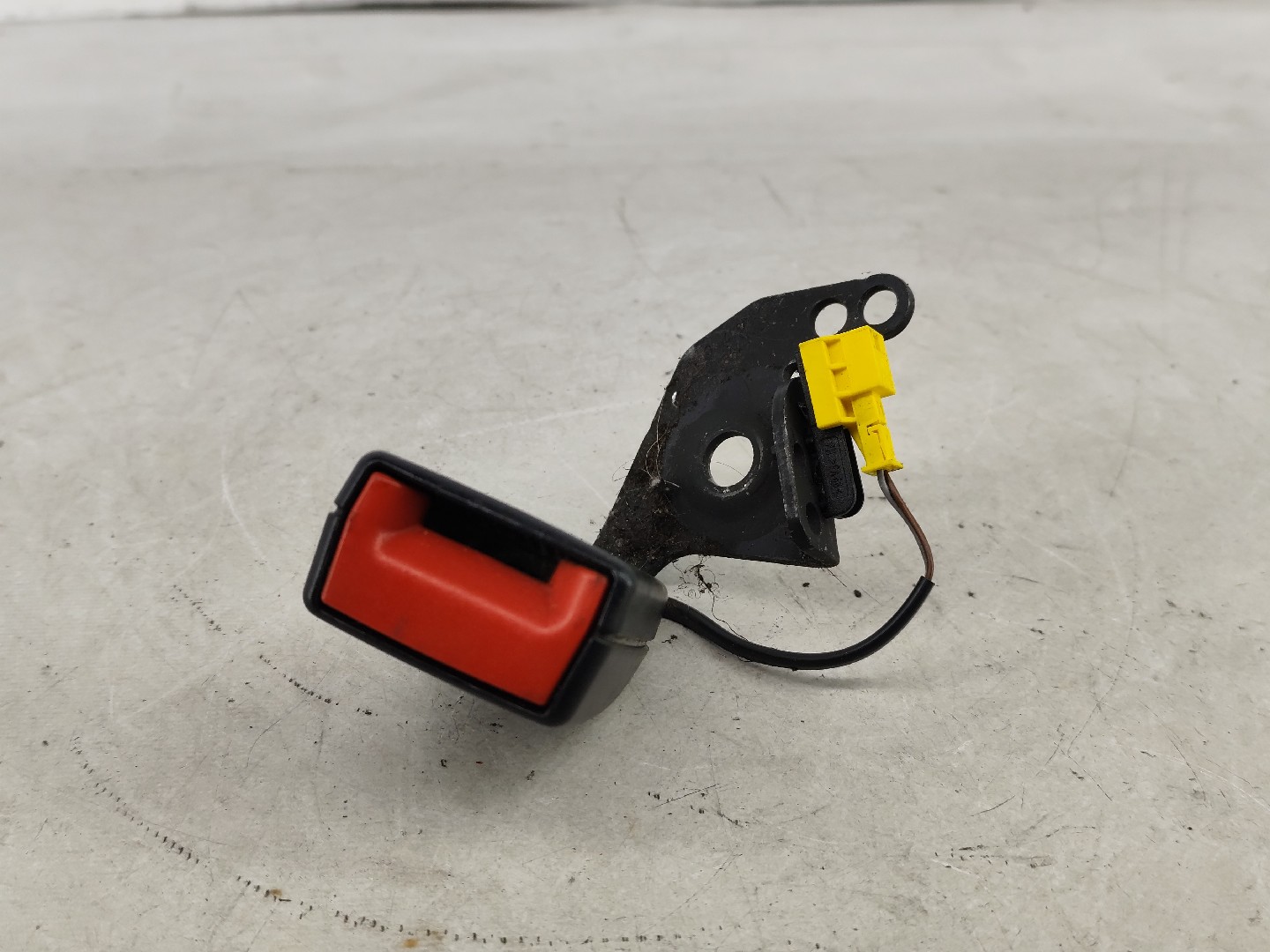 Fibbia cintura posteriore sinistra MERCEDES-BENZ Classe C (W204) Imagem-2