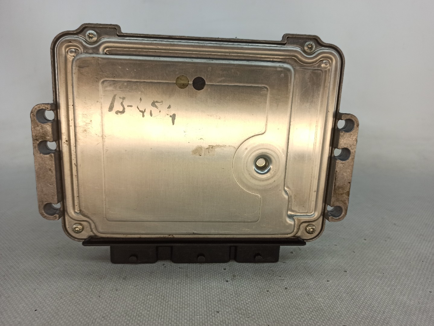 Engine control unit / ECU PEUGEOT 307 Break (3E) Imagem-1