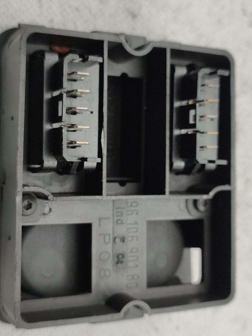 Commutateur De Fenêtre Gauche Ou Droit Pour Peugeot 306 - Bouton Lève-vitre Avant - Neuf NTY