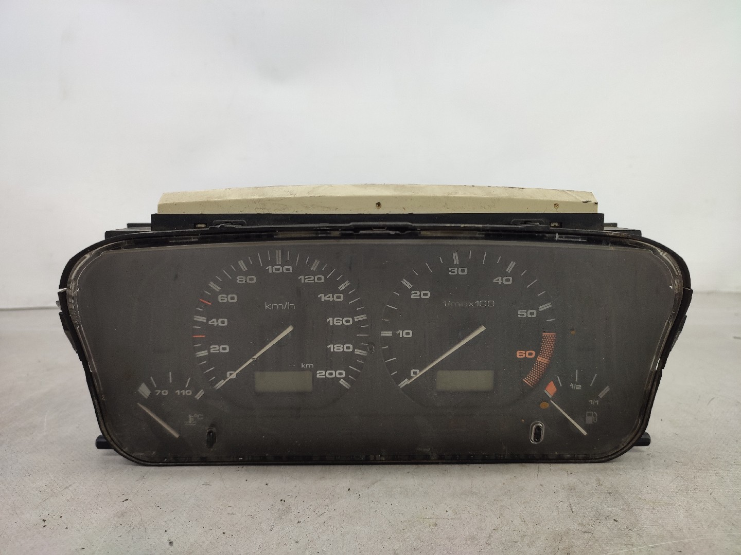 Quadrante / Cuadro de instrumentos SEAT Cordoba (6K1, 6K2) Imagem-0