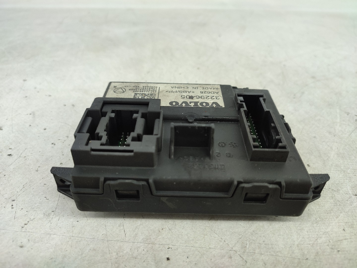 Centralita motor / ECU VOLVO XC40 (536) Imagem-1