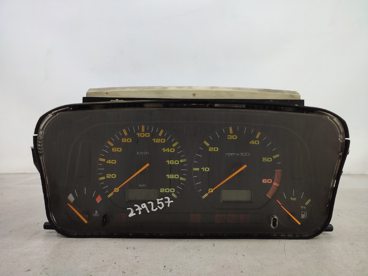 Quadrante / Cuadro de instrumentos SEAT Cordoba (6K1, 6K2) Imagem-0