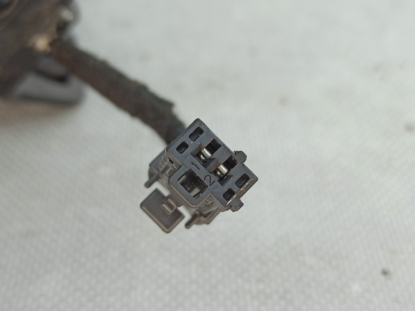 Fibbia cintura posteriore sinistra PEUGEOT 2008 II (U_) Imagem-4