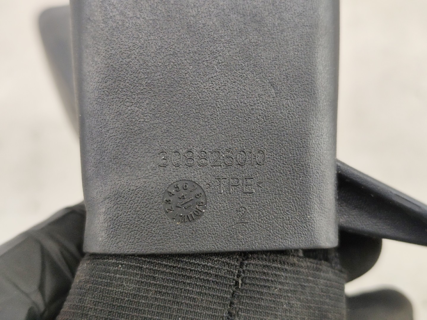 Fibbia cintura posteriore sinistra TOYOTA Auris Touring Sports (_E18_) Imagem-5