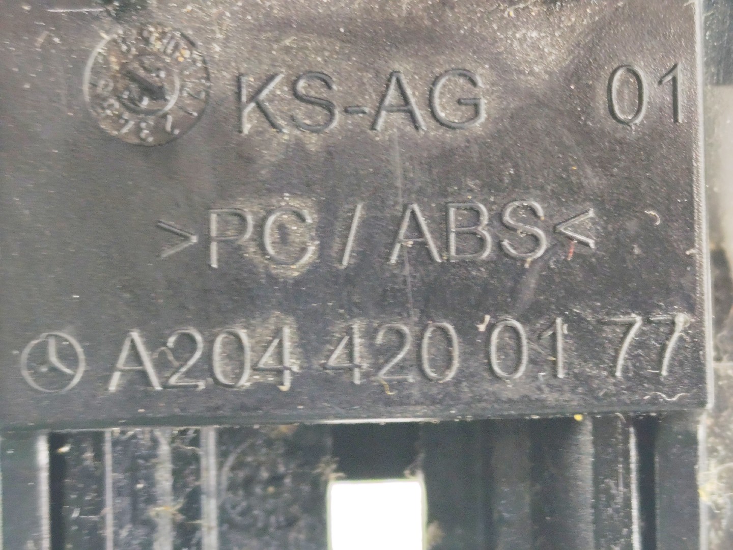 Travão de mão / parque MERCEDES-BENZ Classe C (W204) Imagem-2