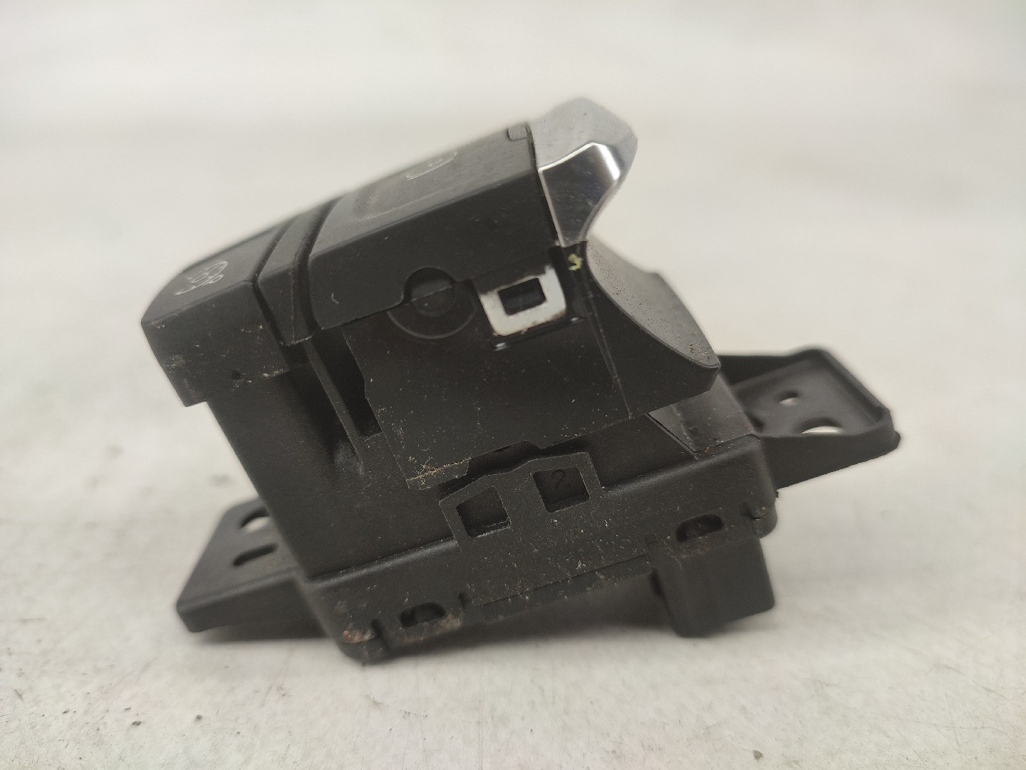 Travão de mão / parque RENAULT Kadjar (HA_, HL_) Imagem-1