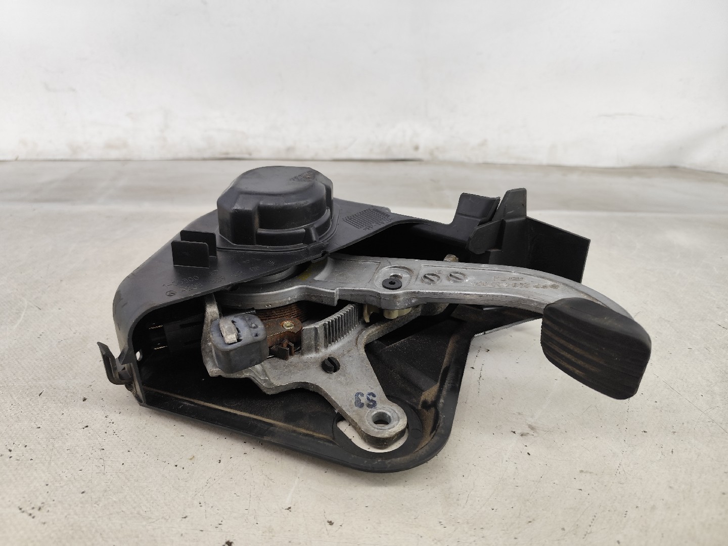 Travão de mão / parque MERCEDES-BENZ CLK (C209) Imagem-0