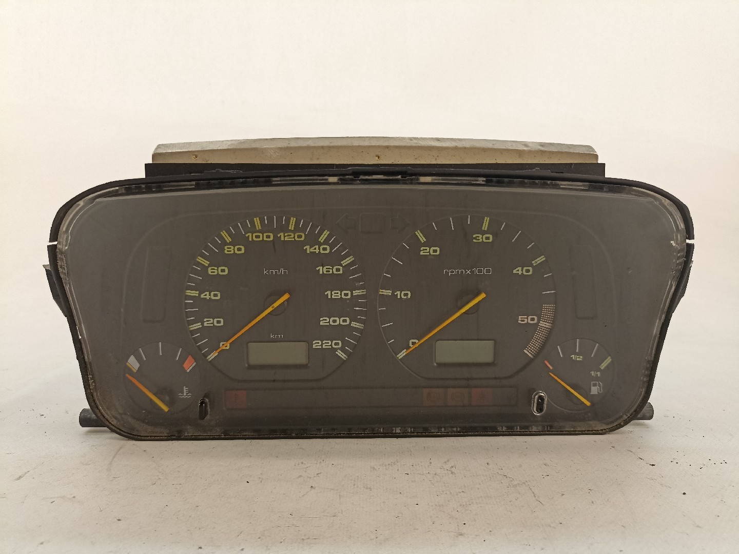 Quadrante / Cuadro de instrumentos SEAT Cordoba Vario (6K5) Imagem-0