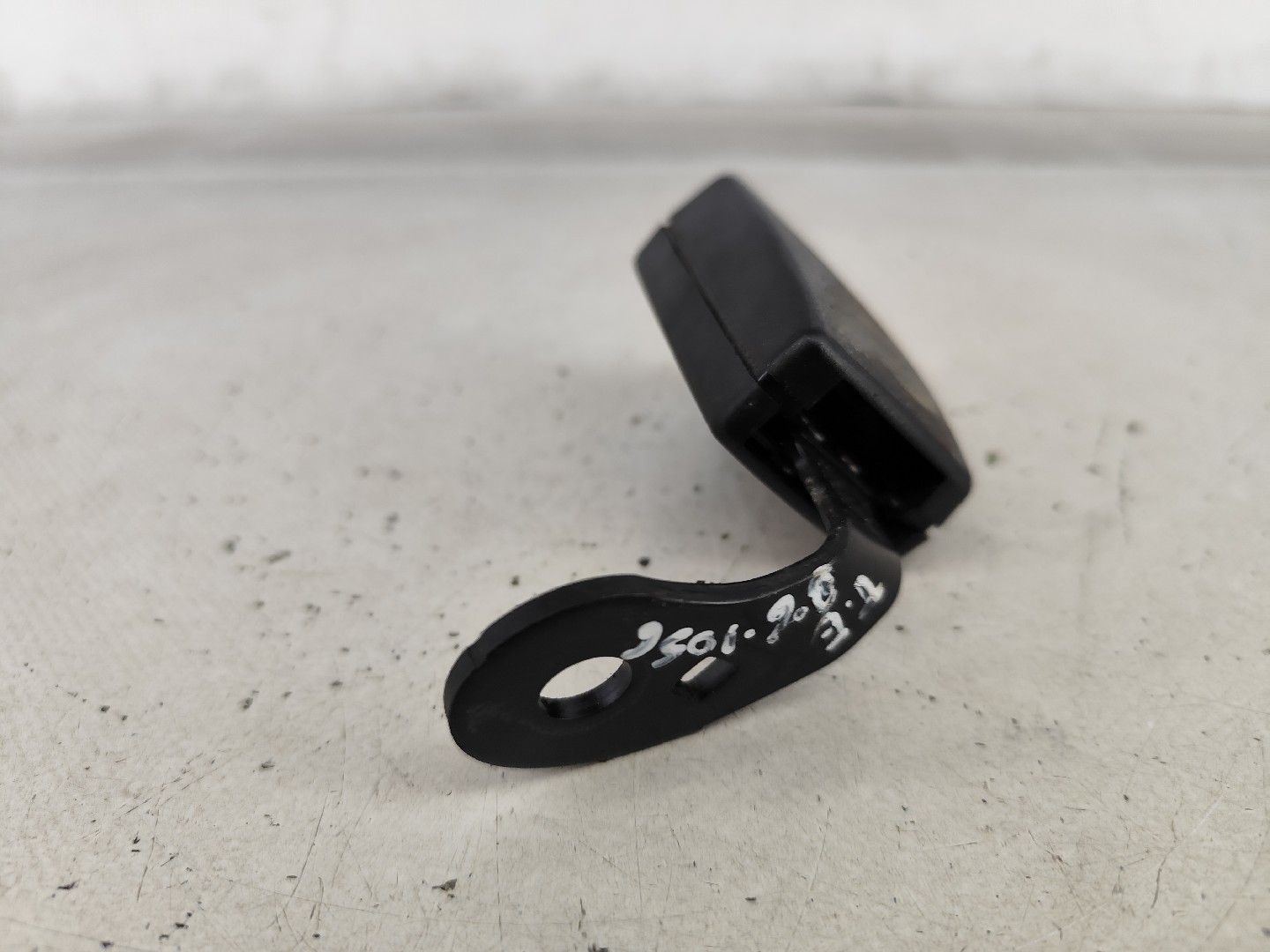 Fibbia cintura posteriore sinistra VOLKSWAGEN Eos (1F7, 1F8) Imagem-1