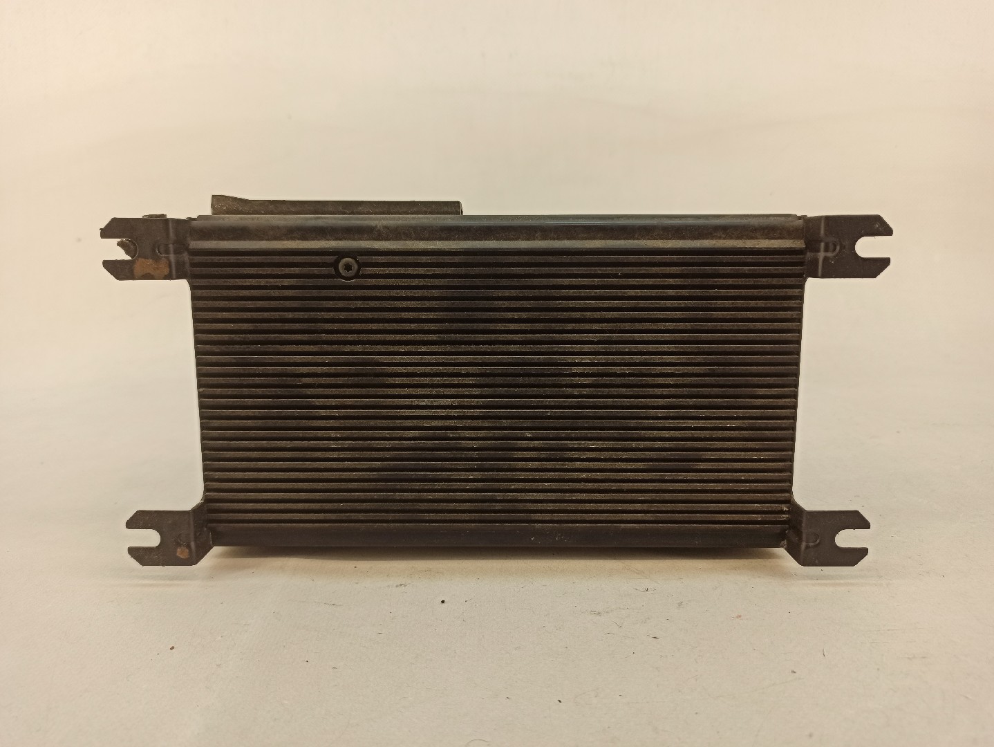 Amplificador de colunas PEUGEOT 406 Coupé (8C) Imagem-1