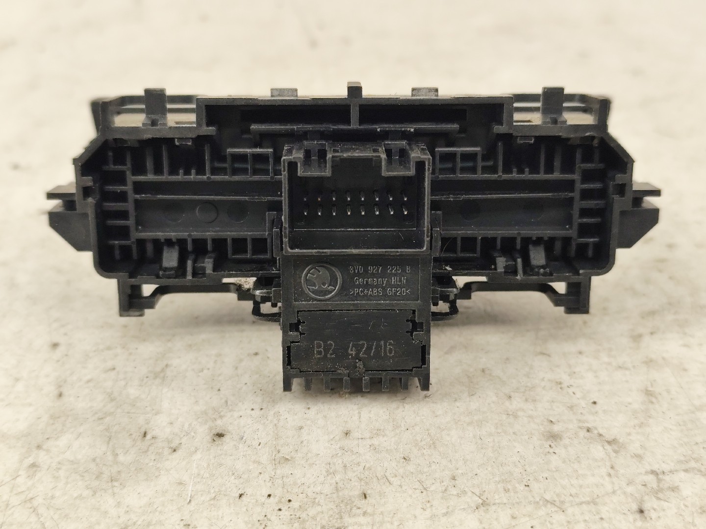 Travão de mão / parque SKODA Superb III Hatchback (3V3) Imagem-1