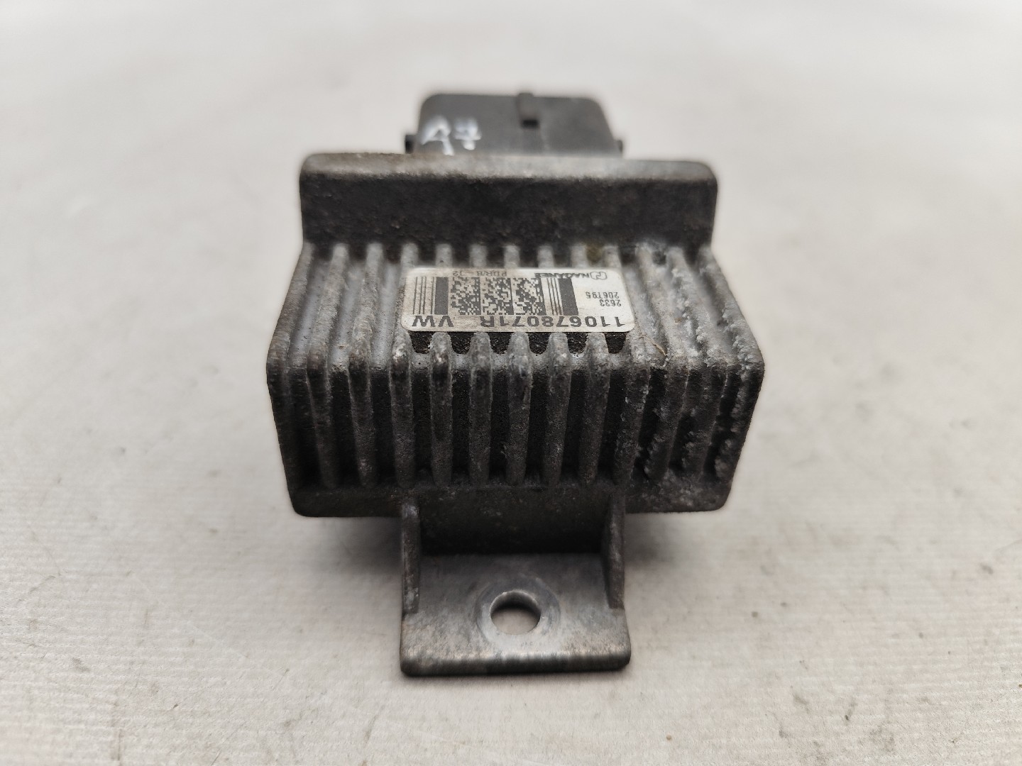 Module générique RENAULT Clio IV (BH_) Imagem-1