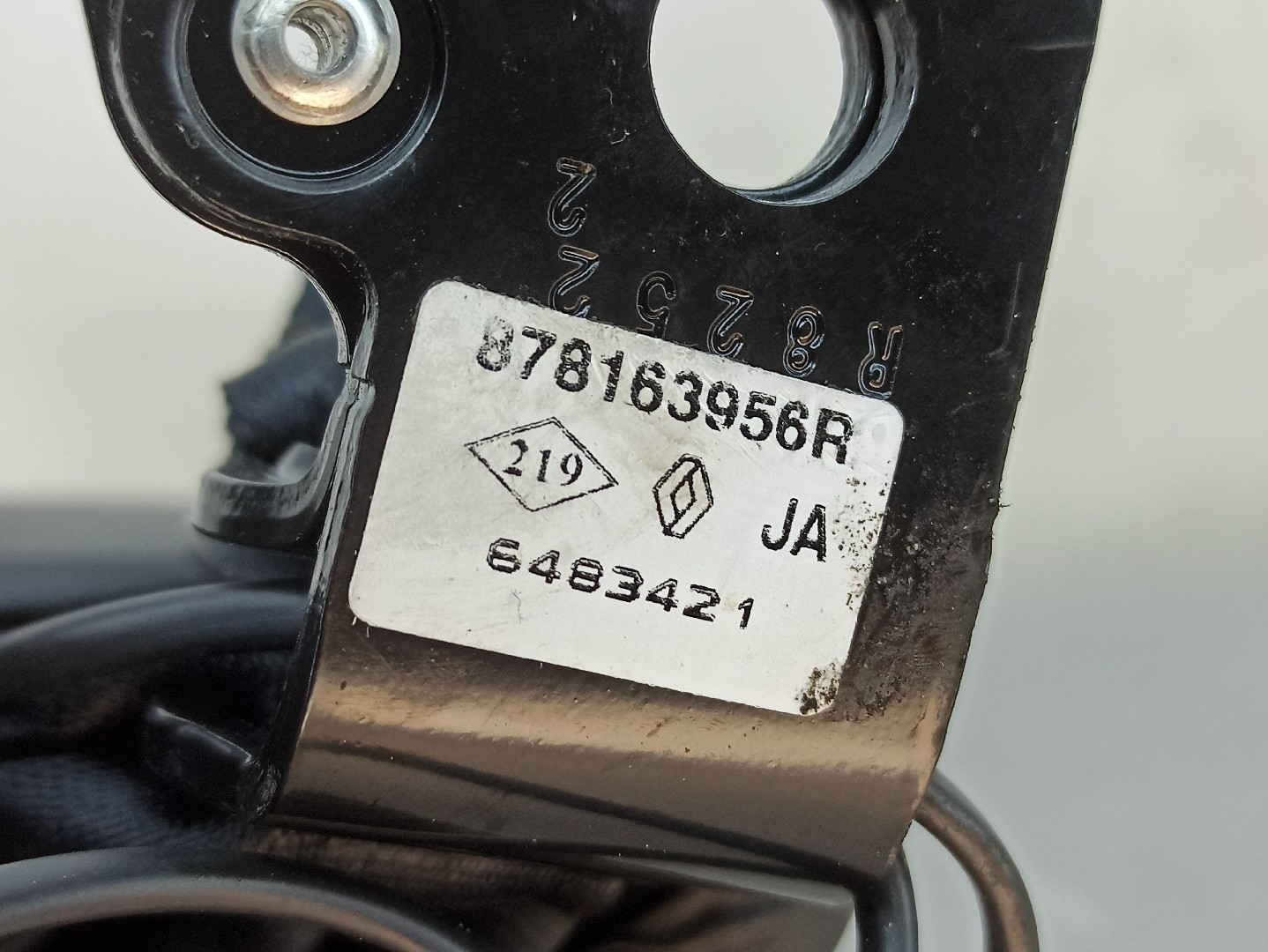 Encaixe de cinto trás esquerdo RENAULT Zoe (BFM_) Imagem-4