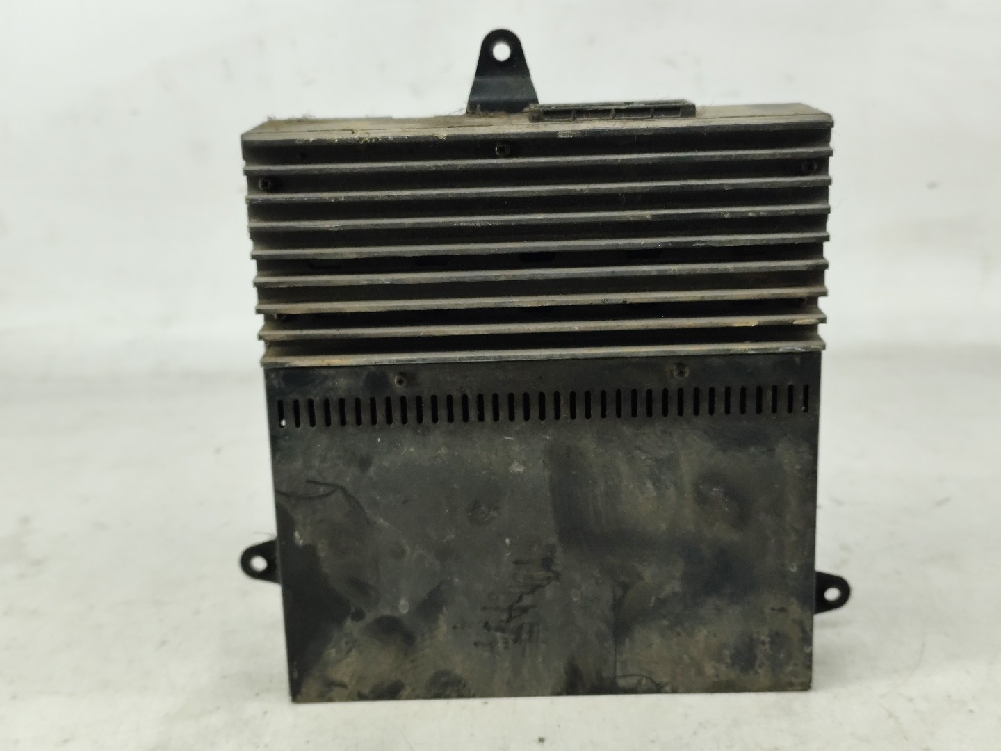 Amplificador de colunas BMW X5 (E53) Imagem-0