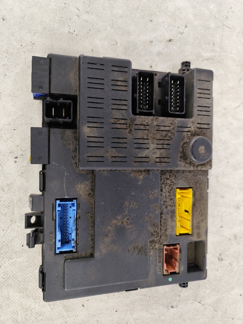 Used Auto Parts for CITROËN Xsara Picasso N68 - Fuse box / SAM / BSI