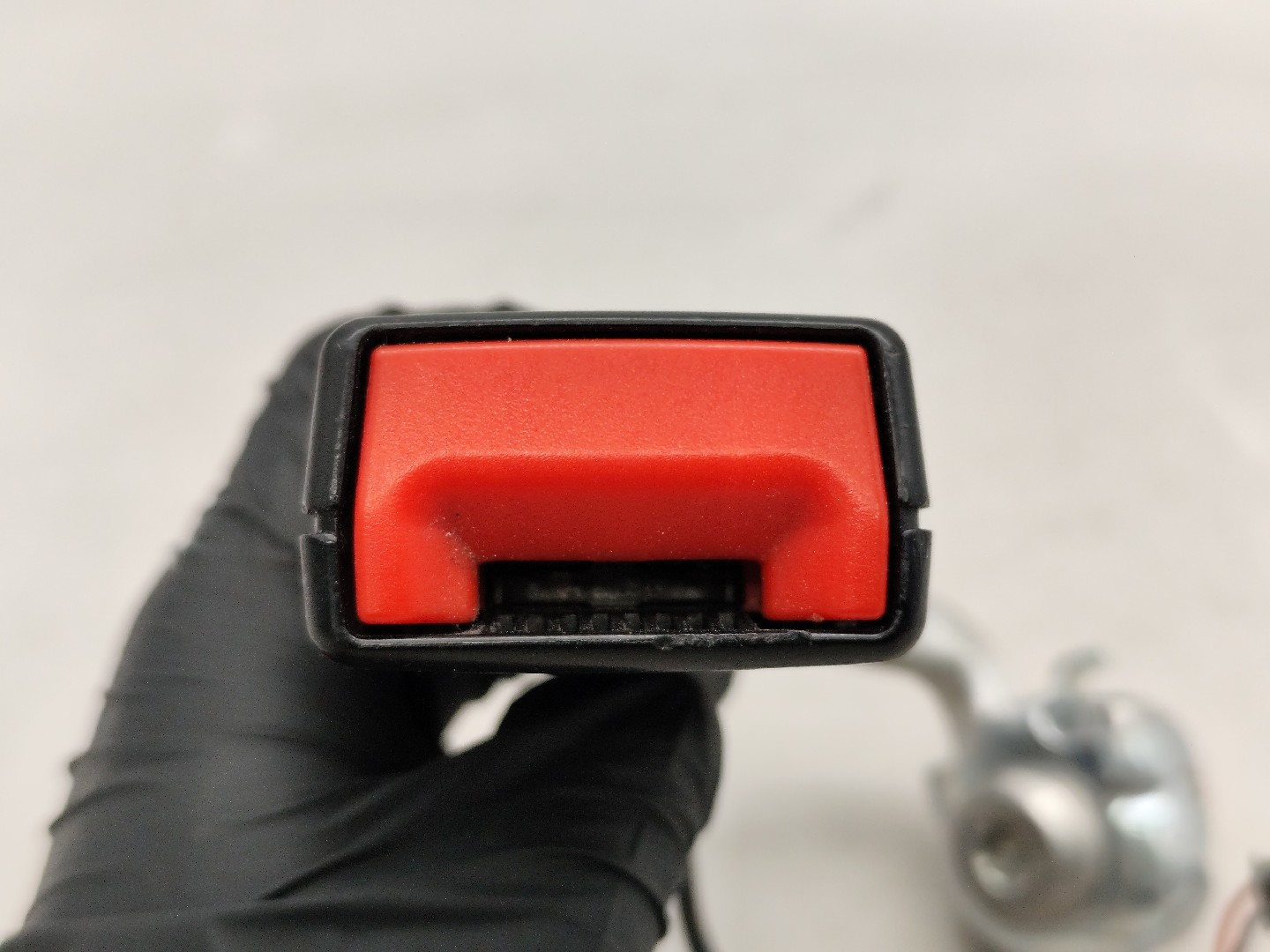 Encaixe de cinto trás esquerdo BMW 5 Touring (F11) Imagem-2