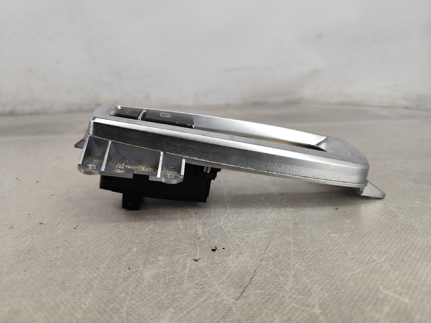 Travão de mão / parque BMW 5 Touring (F11) Imagem-2