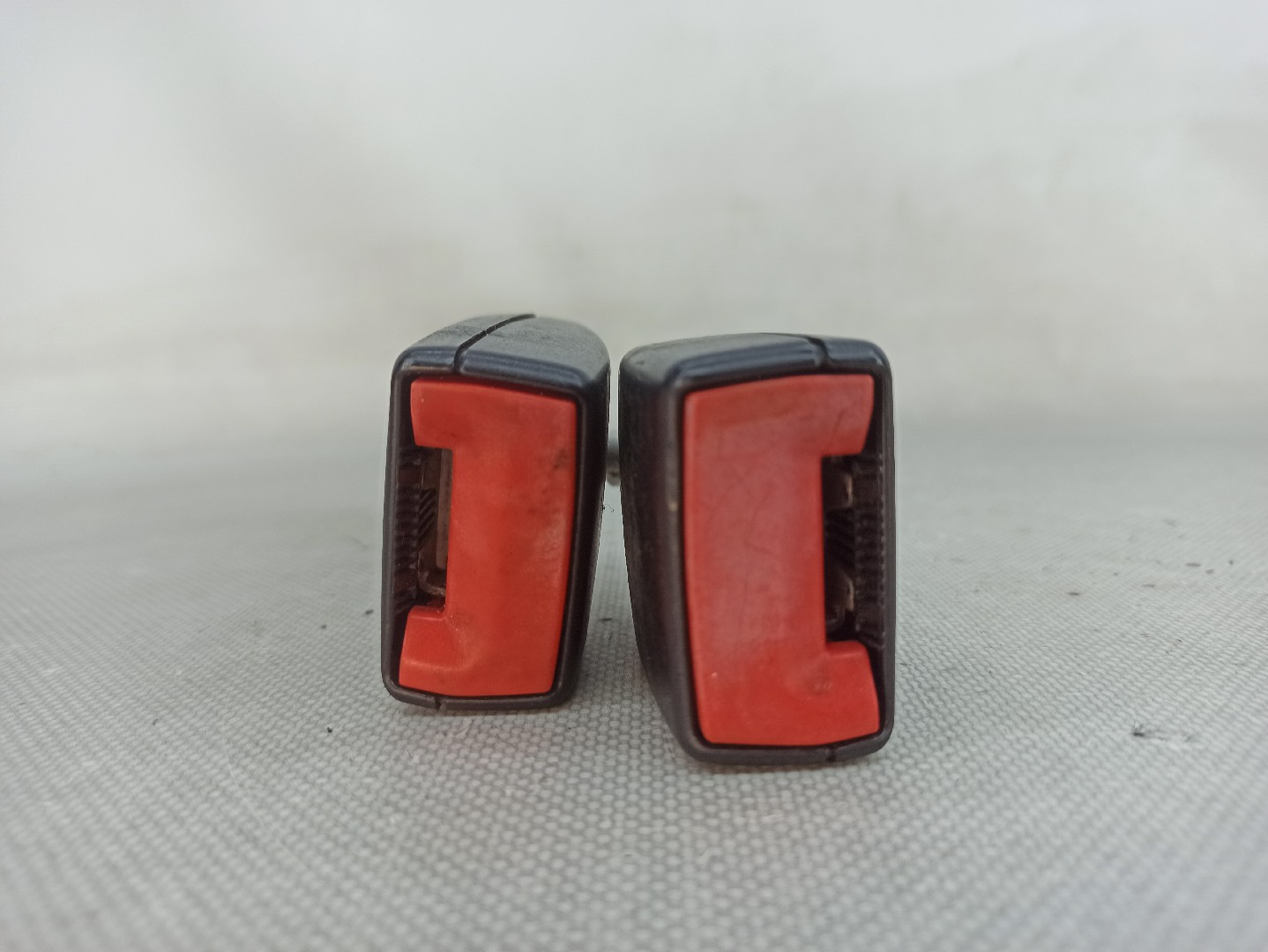 Fibbia cintura posteriore sinistra VOLKSWAGEN Golf V Variant (1K5) Imagem-2