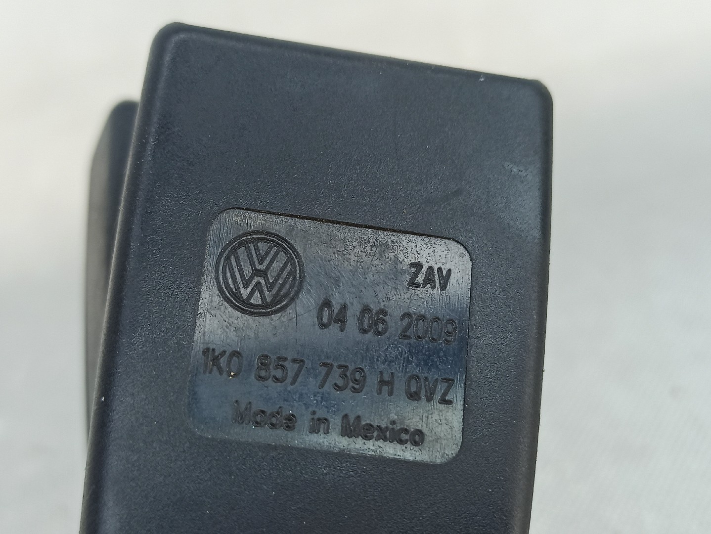 Fibbia cintura posteriore sinistra VOLKSWAGEN Golf V Variant (1K5) Imagem-4