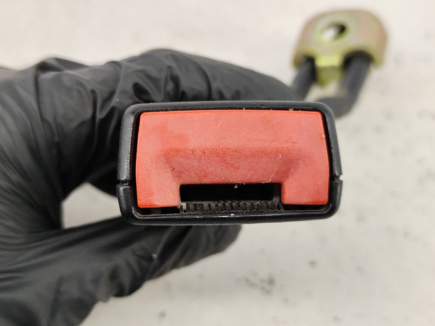 Encaixe de cinto trás esquerdo AUDI A3 (8L1) Imagem-4